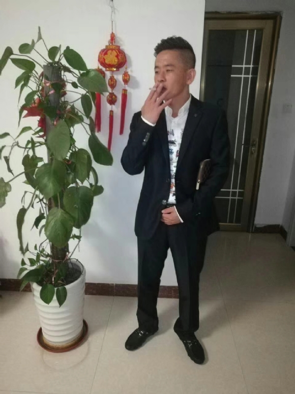 男人三十而立的第二张照片--济南相亲服务中心