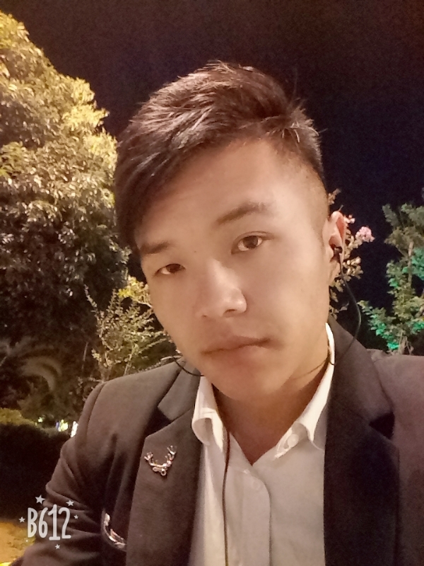 只求一陪伴的第一张照片--济南相亲服务中心