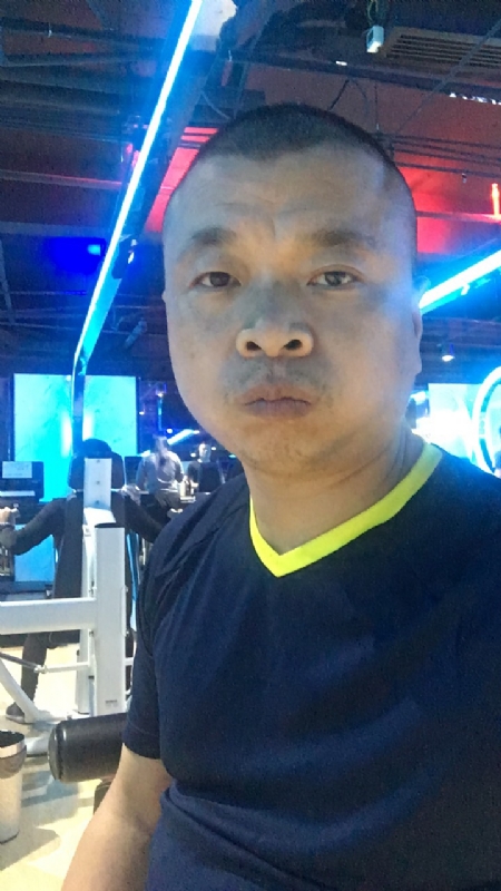 奋斗的第一张照片--济南相亲服务中心