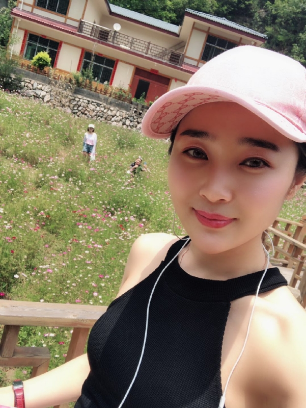 诗琪的第二张照片--济南相亲服务中心
