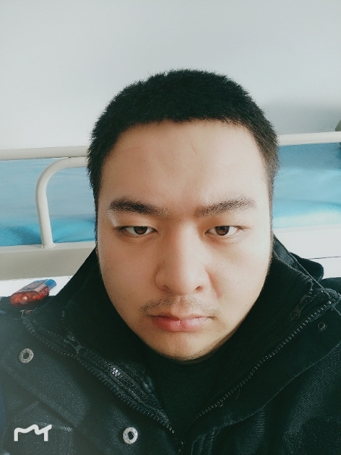 负重前行的第一张照片--济南相亲服务中心