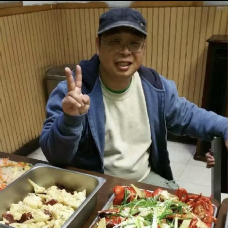 wally的第一张照片--济南相亲服务中心