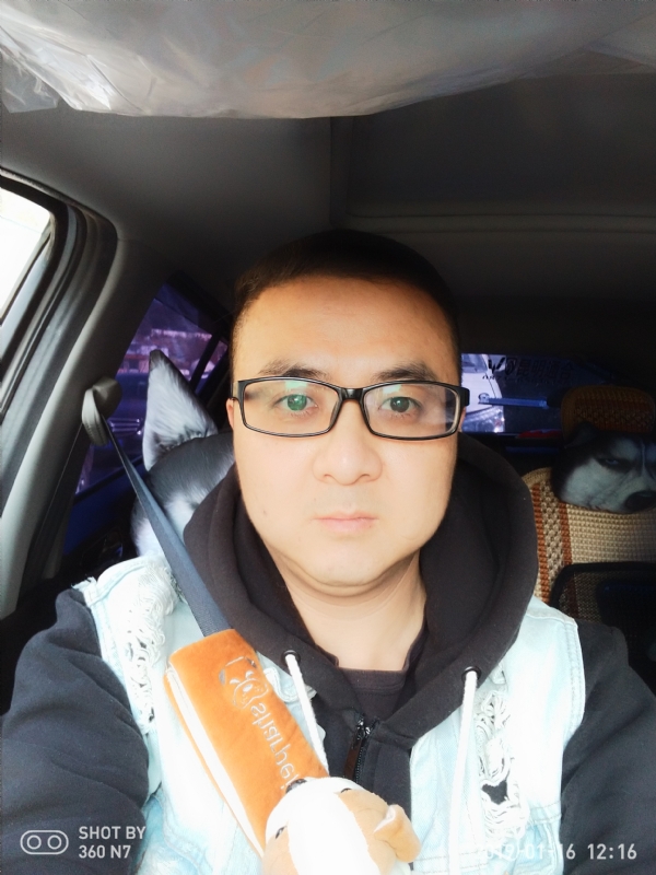 香烟最懂男人心的第一张照片--济南相亲服务中心
