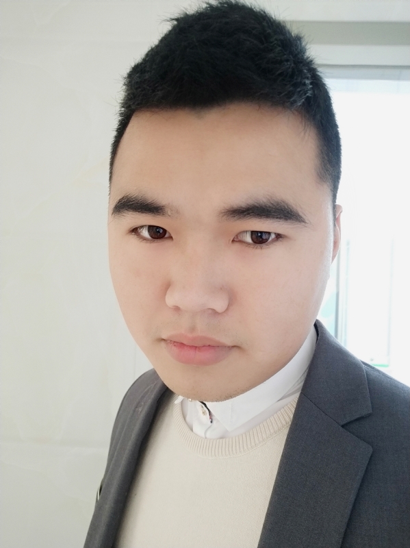 啊辉的第一张照片--济南相亲服务中心