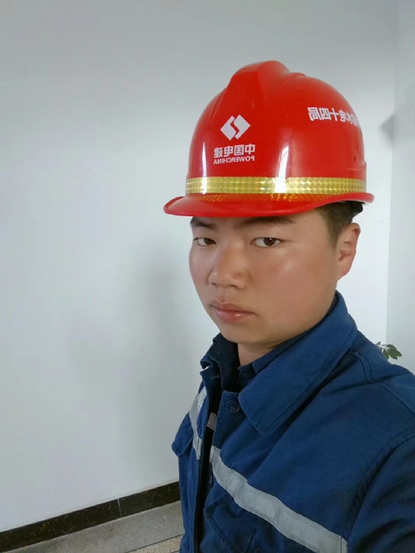 小公牛的第一张照片--济南相亲服务中心