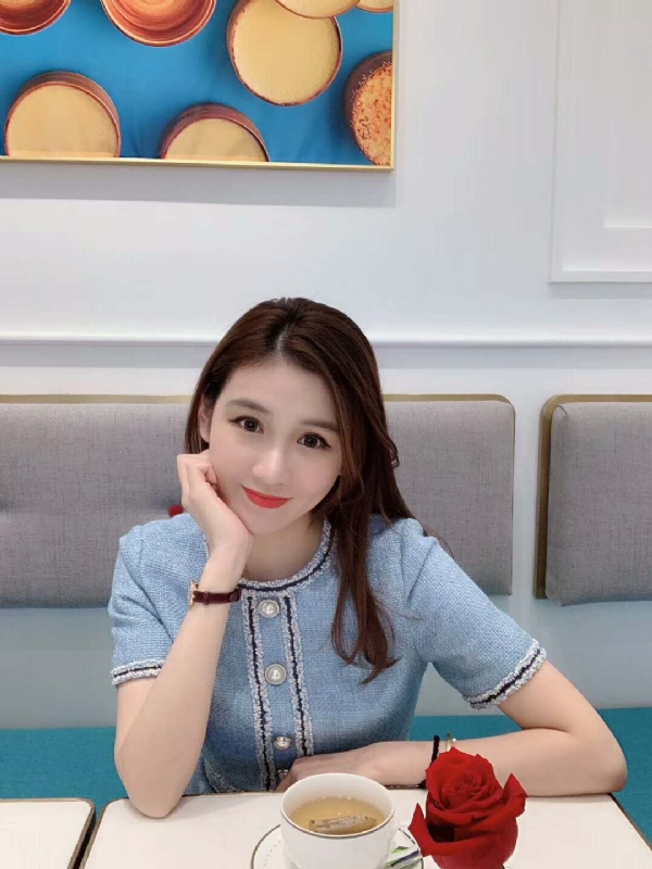 Emily的第二张照片--济南相亲服务中心