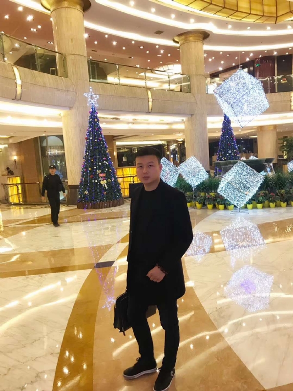 够钟的第一张照片--济南相亲服务中心