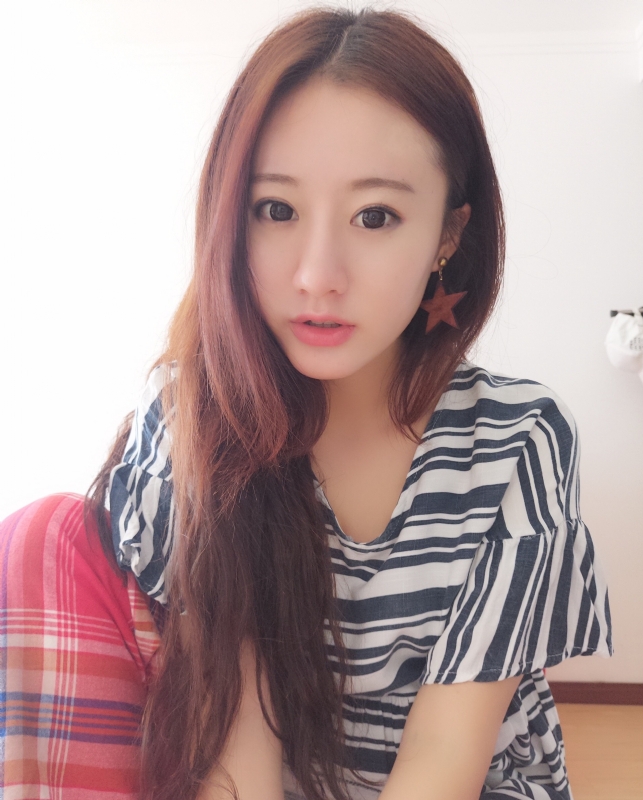 没有故事的女同学的第二张照片--济南相亲服务中心