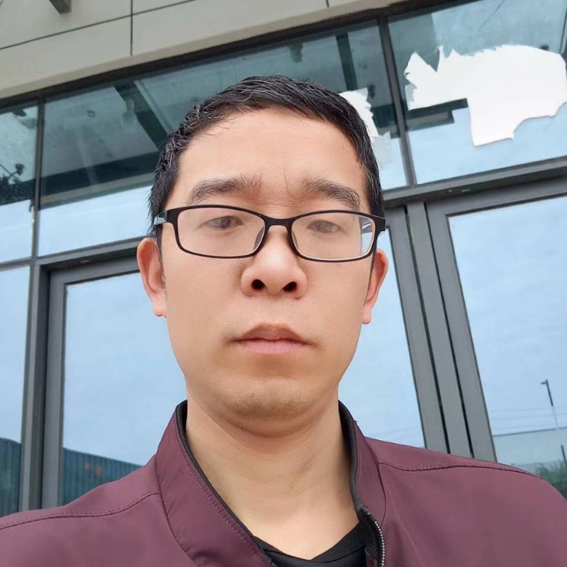 眼镜的第一张照片--济南相亲服务中心