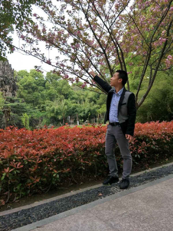 坦诚的第一张照片--济南相亲服务中心