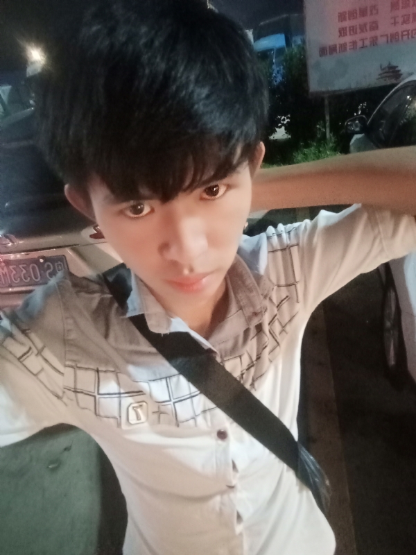 杨哥的第一张照片--济南相亲服务中心