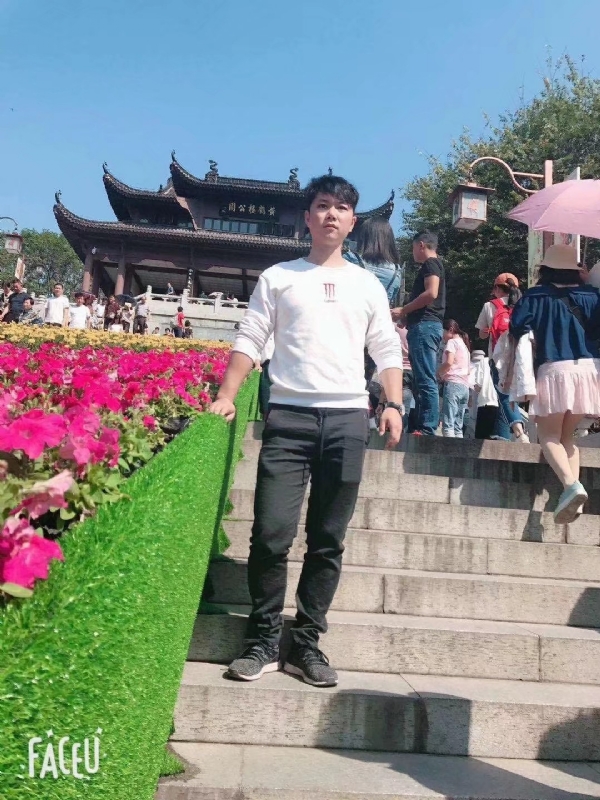 坦然的第二张照片--济南相亲服务中心