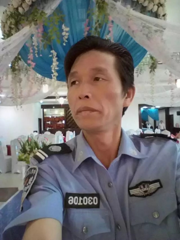 卧窗听雨的第二张照片--济南相亲服务中心