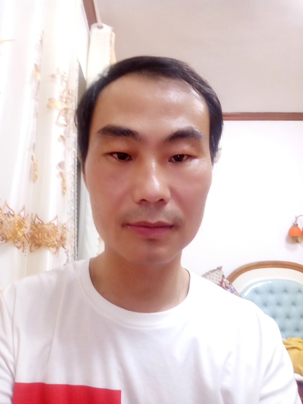 光明的第一张照片--济南相亲服务中心