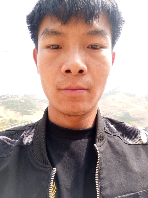 唐伟的第一张照片--济南相亲服务中心