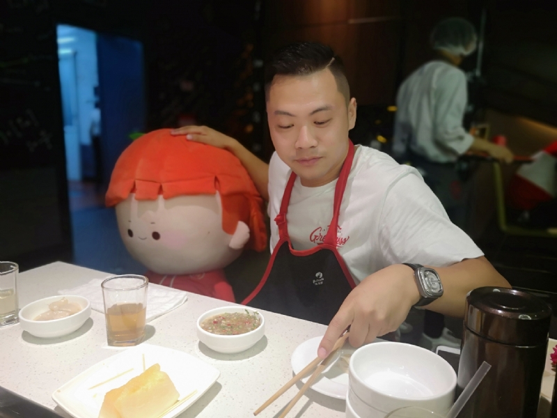 逆行的第一张照片--济南相亲服务中心