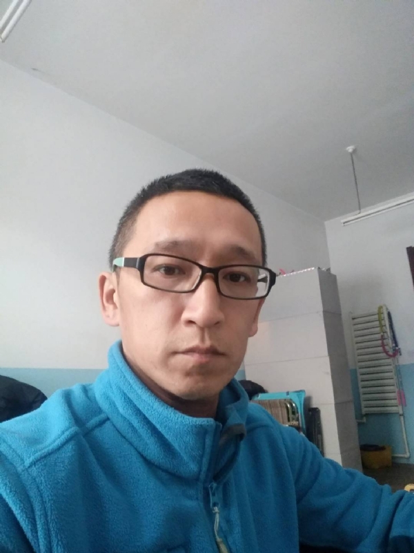 晓峰的第三张照片--济南相亲服务中心