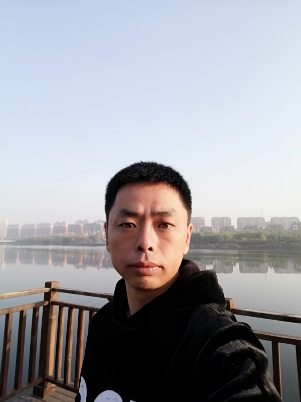 蓝颜的第一张照片--济南相亲服务中心
