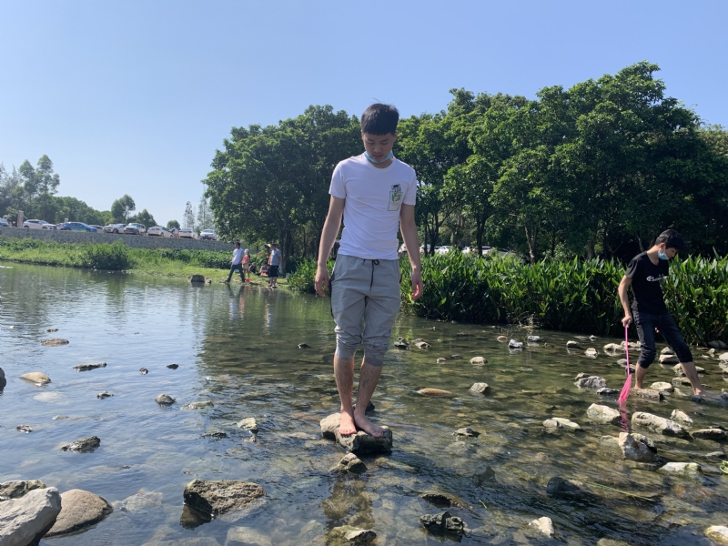 放假吃鸡的第二张照片--济南相亲服务中心