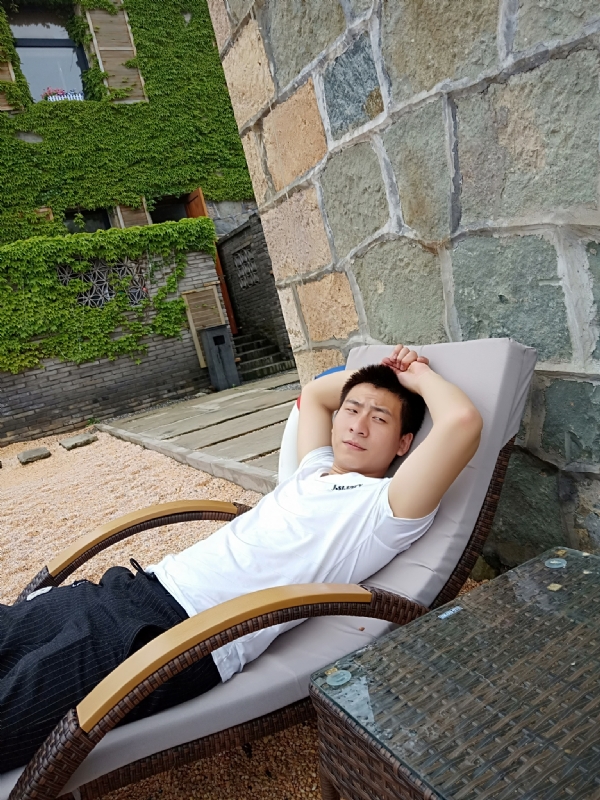 真心寻找另一半的第一张照片--济南相亲服务中心