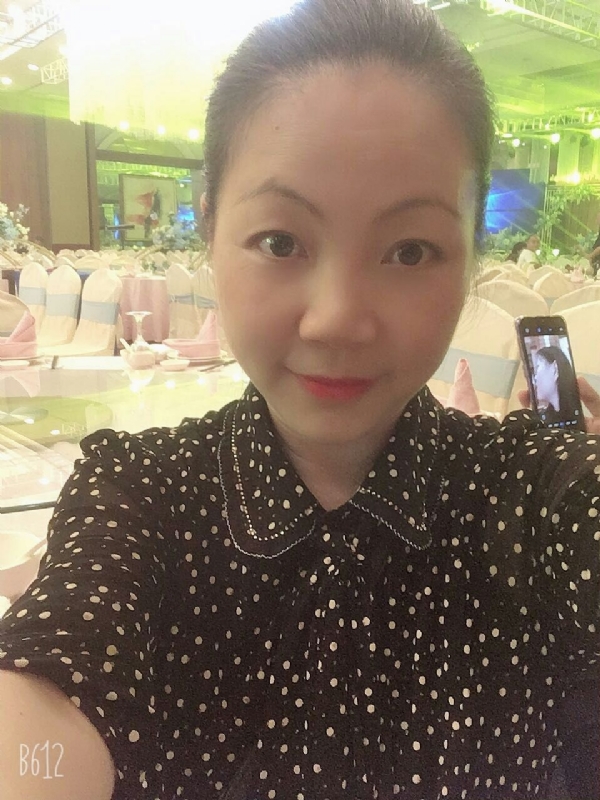 泡沫的第一张照片--济南相亲服务中心