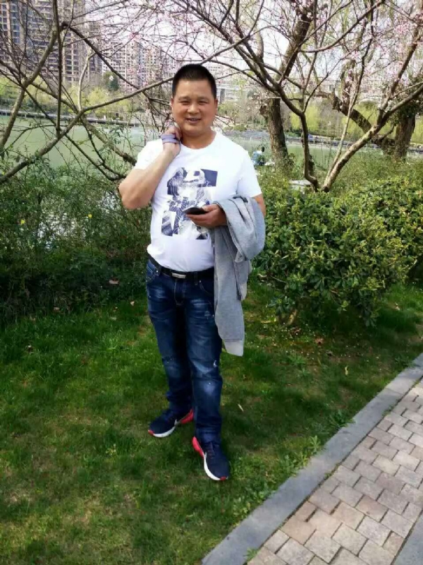 纯爷们的第一张照片--济南相亲服务中心