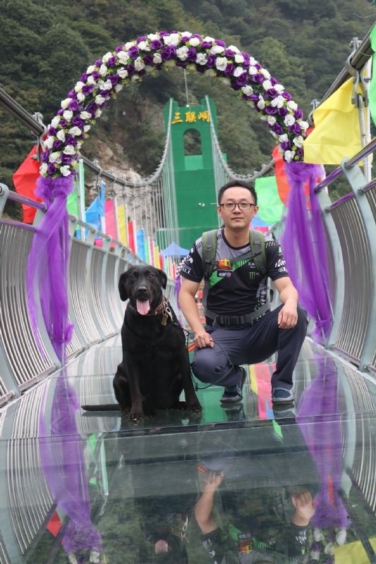 离人的第一张照片--济南相亲服务中心