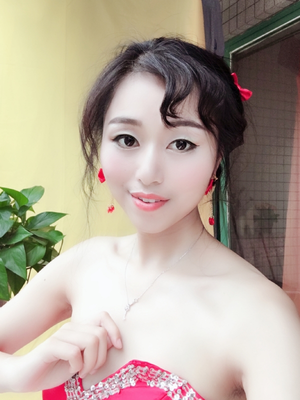 薇薇的第一张照片--济南相亲服务中心