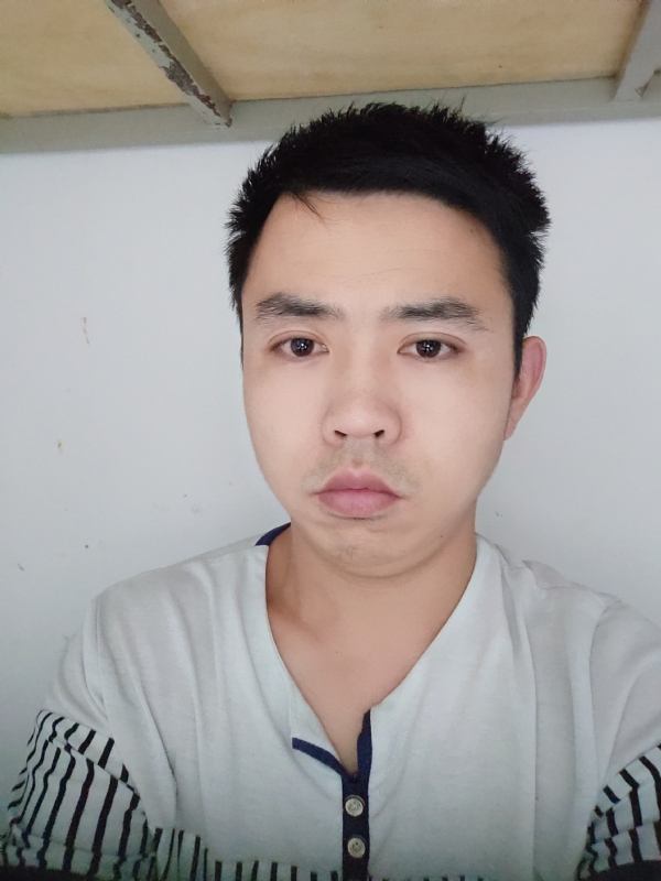 老男孩的第二张照片--济南相亲服务中心
