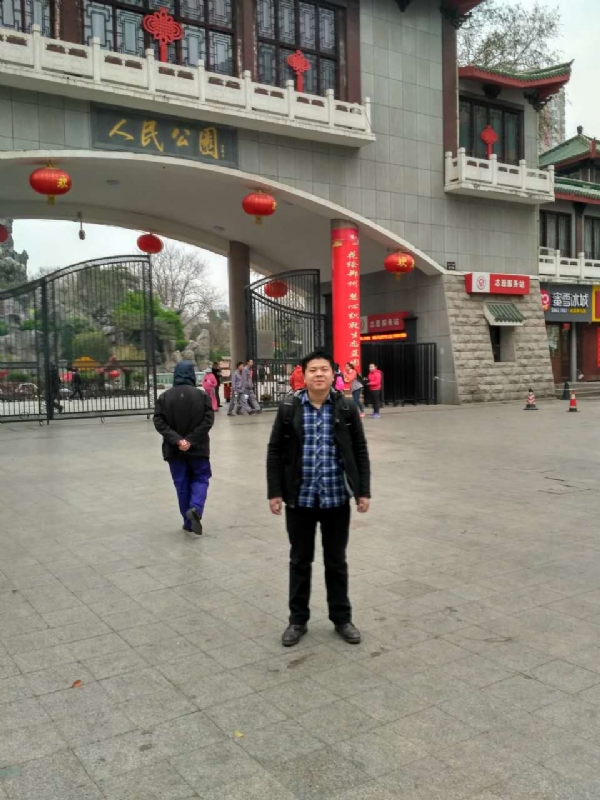 在奋斗的第一张照片--济南相亲服务中心