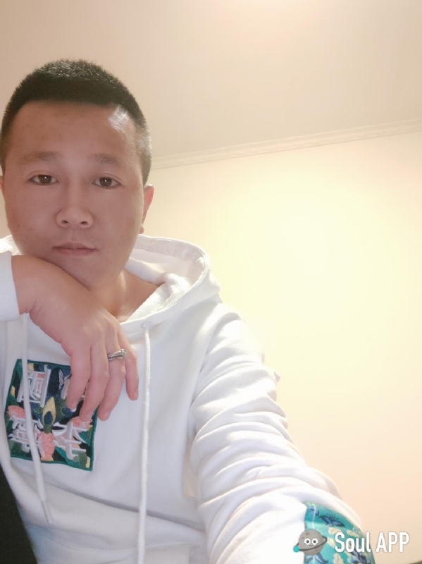 Away的第一张照片--济南相亲服务中心