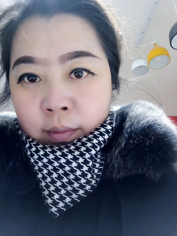 余猪猪的第一张照片--济南相亲服务中心