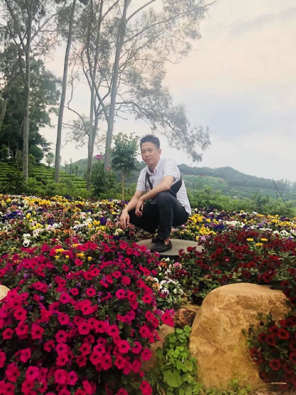 小郑的第一张照片--济南相亲服务中心