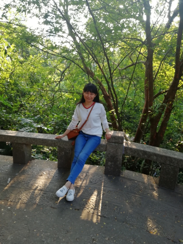 夏陌的第一张照片--济南相亲服务中心