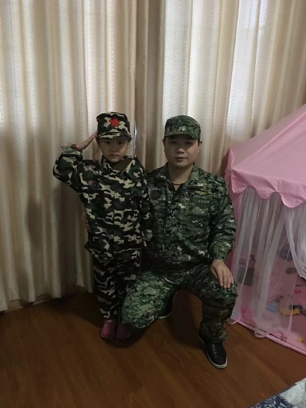 俗人的第一张照片--济南相亲服务中心