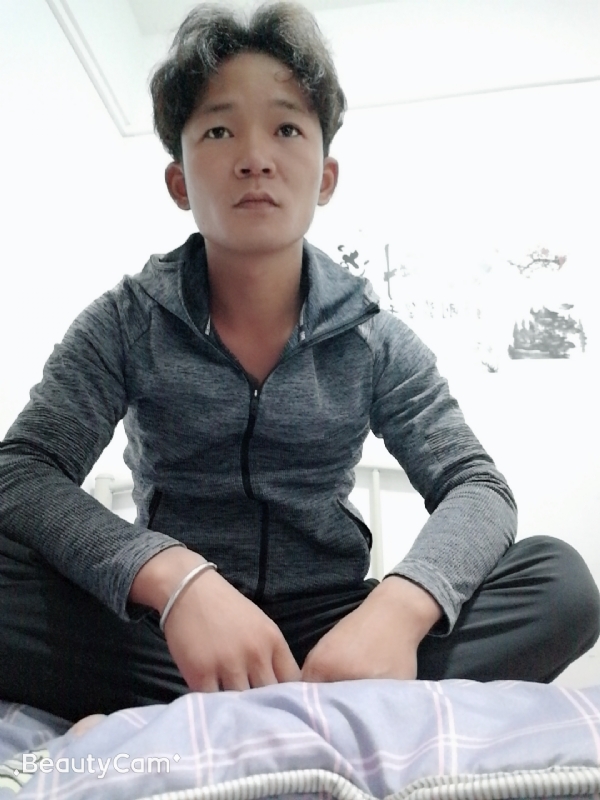 东浩学长的第一张照片--济南相亲服务中心