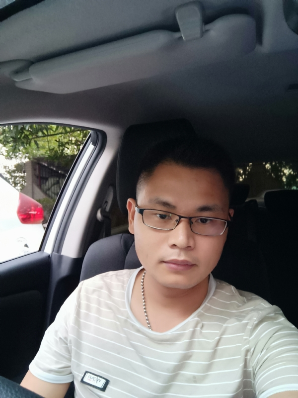 水明的第一张照片--济南相亲服务中心
