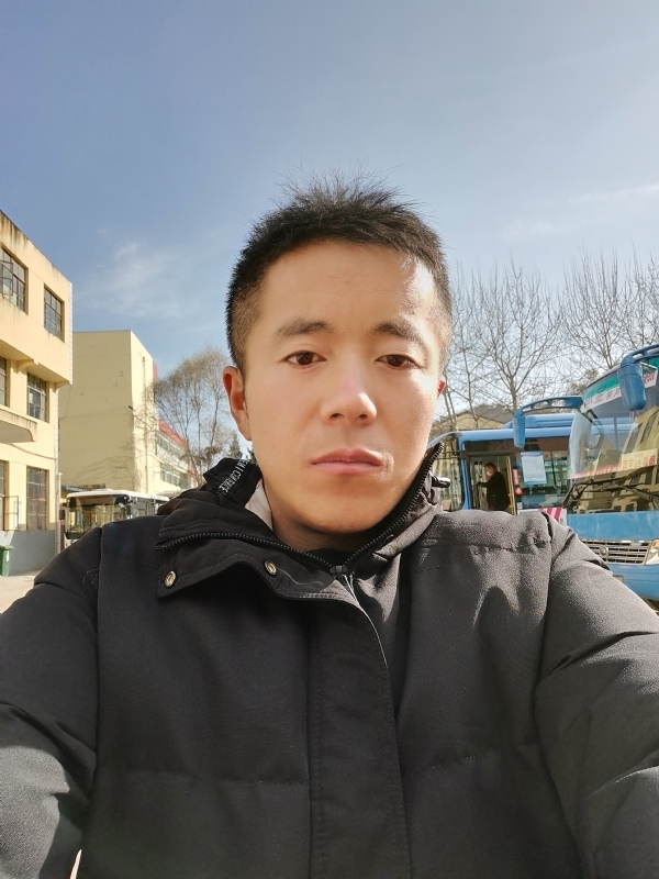 孤独的云的第一张照片--济南相亲服务中心