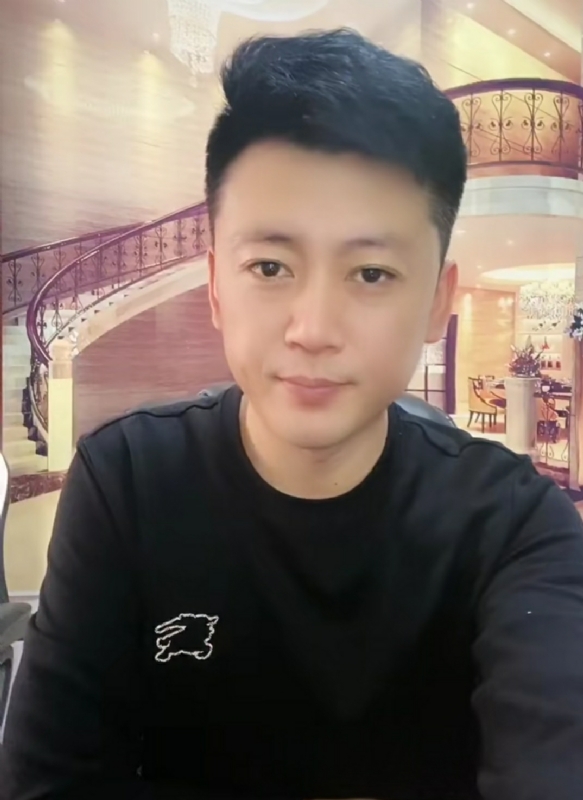 屋顶拾荒人的第三张照片--济南相亲服务中心