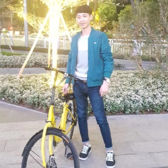 李伟的第一张照片--济南相亲服务中心