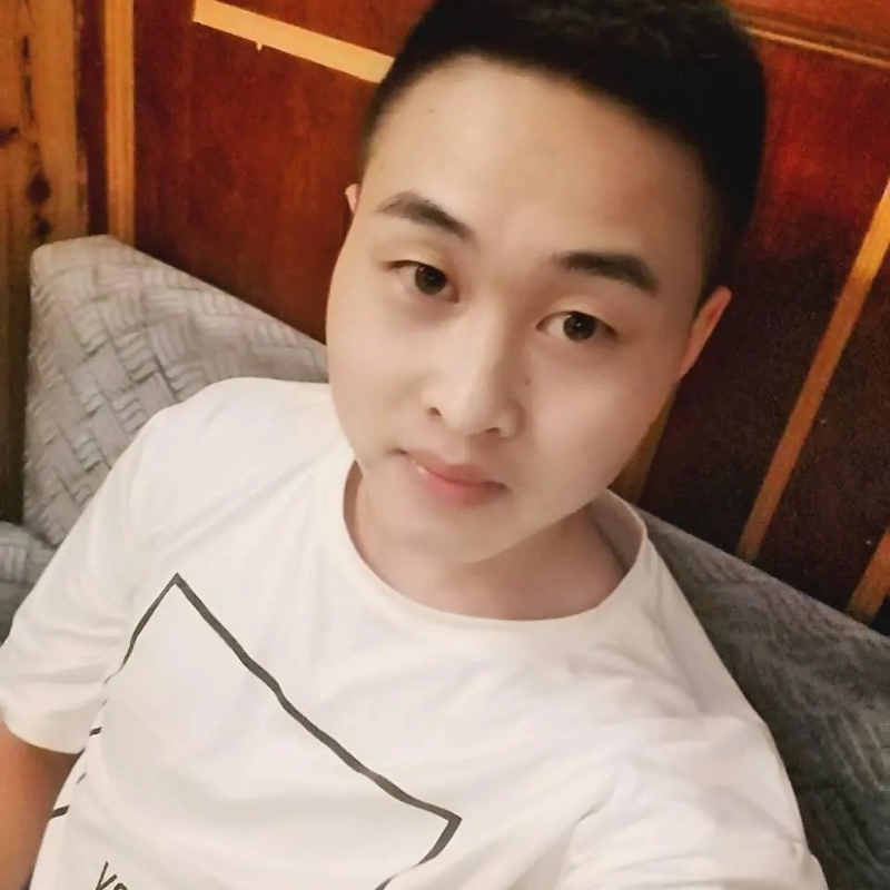 娃娃脸小爸爸的第一张照片--济南相亲服务中心
