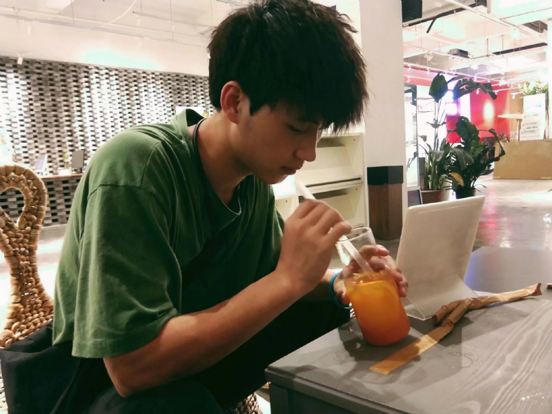 一花一世界的第二张照片--济南相亲服务中心