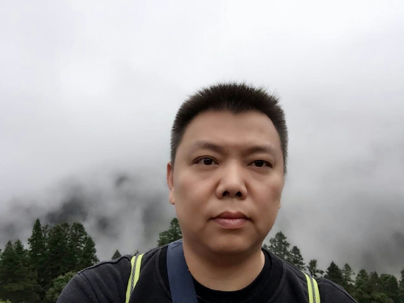 俊哥的第二张照片--济南相亲服务中心