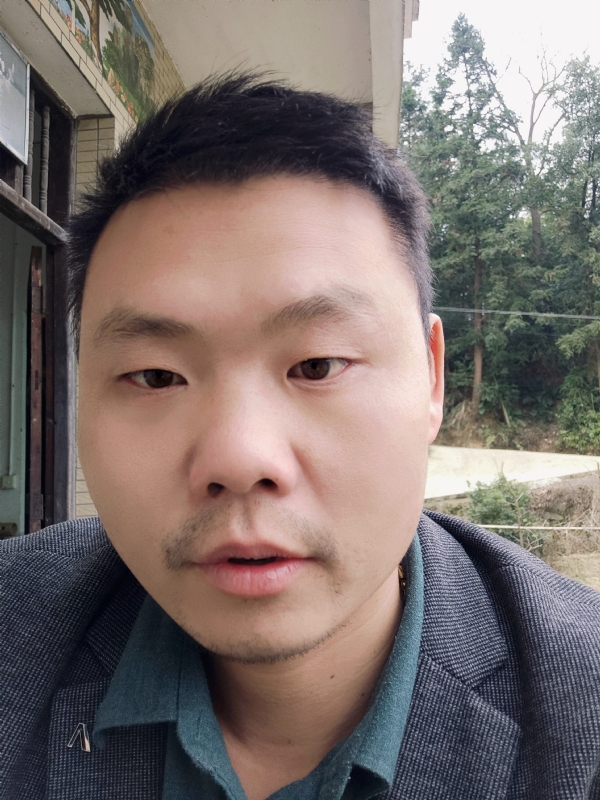 曾小焱的第一张照片--济南相亲服务中心