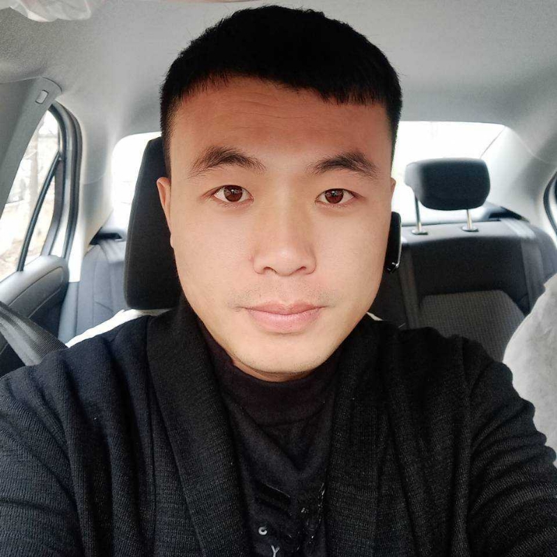 董加个龙的第一张照片--济南相亲服务中心