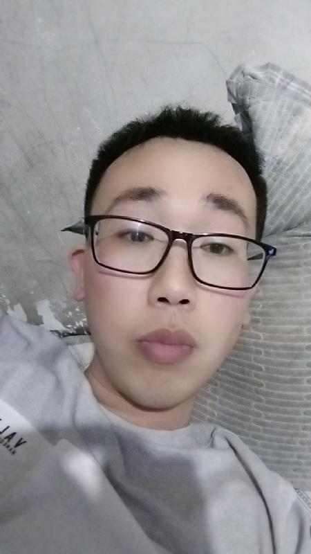 喜欢比我大的女人的第一张照片--济南相亲服务中心