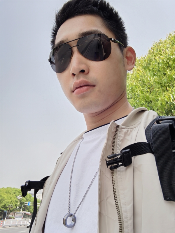 残花落陌,的第一张照片--济南相亲服务中心