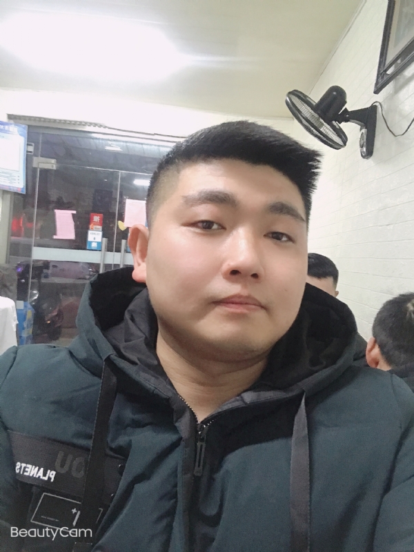 回忆是个小孩的第一张照片--济南相亲服务中心
