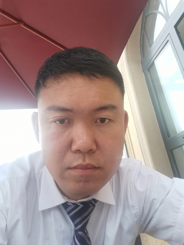 小龙哥的第一张照片--济南相亲服务中心