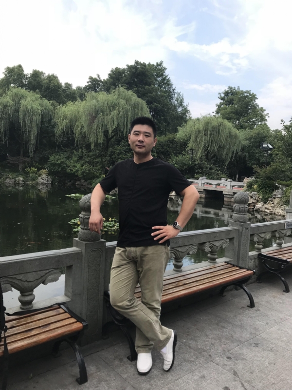 未来可期的第一张照片--济南相亲服务中心